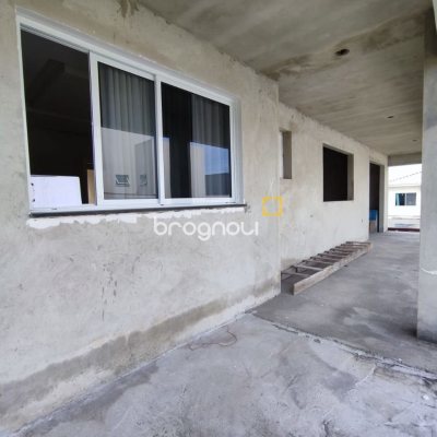 Casa com 327m², 5 quartos (sendo 3 suítes), 4 garagens, no bairro Ingleses em Florianópolis