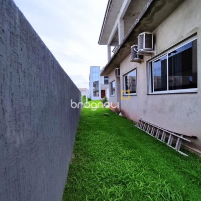 Casa com 327m², 5 quartos (sendo 3 suítes), 4 garagens, no bairro Ingleses em Florianópolis
