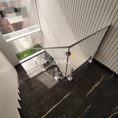 Casa com 327m², 5 quartos (sendo 3 suítes), 4 garagens, no bairro Ingleses em Florianópolis