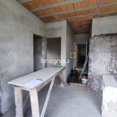 Casa com 327m², 5 quartos (sendo 3 suítes), 4 garagens, no bairro Ingleses em Florianópolis