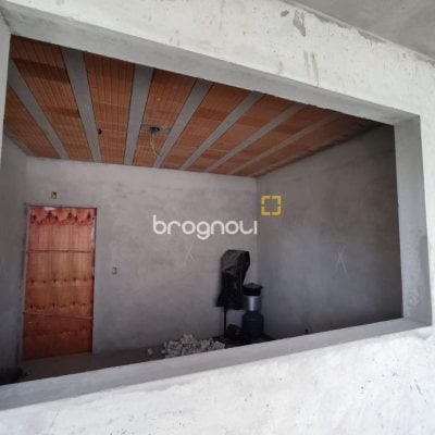 Casa com 327m², 5 quartos (sendo 3 suítes), 4 garagens, no bairro Ingleses em Florianópolis