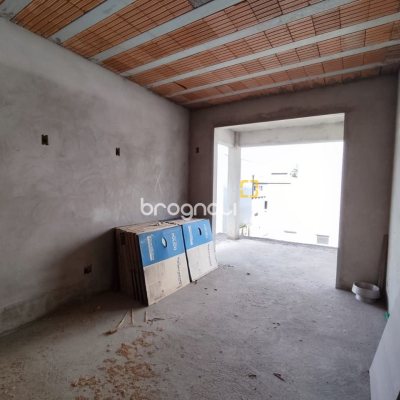 Casa com 327m², 5 quartos (sendo 3 suítes), 4 garagens, no bairro Ingleses em Florianópolis