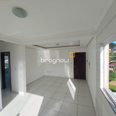 Apartamento com 58m², 2 quartos, 1 garagem, no bairro Forquilhinha em São José