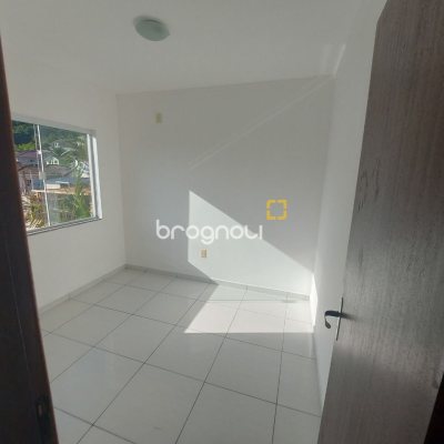 Apartamento com 58m², 2 quartos, 1 garagem, no bairro Forquilhinha em São José