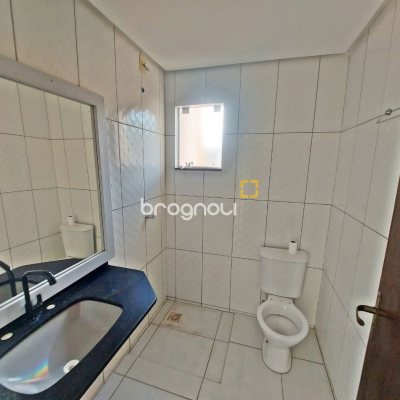 Apartamento com 58m², 2 quartos, 1 garagem, no bairro Forquilhinha em São José