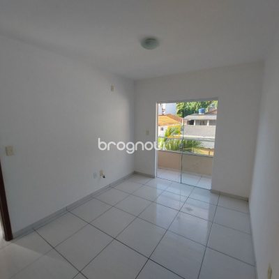 Apartamento com 58m², 2 quartos, 1 garagem, no bairro Forquilhinha em São José