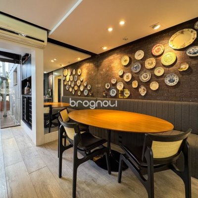 Apartamento com 325m², 4 quartos (sendo 2 suítes), 3 garagens, no bairro Centro em Florianópolis