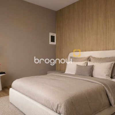 Casa com 330m², 4 quartos (sendo 4 suítes), 2 garagens, no bairro Rio Tavares em Florianópolis