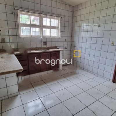 Casa com 150m², 2 quartos, 2 garagens, no bairro Ingleses em Florianópolis