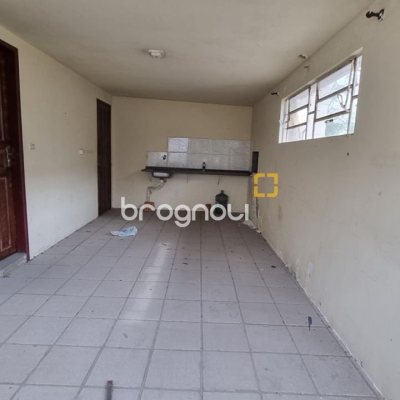 Casa com 150m², 2 quartos, 2 garagens, no bairro Ingleses em Florianópolis