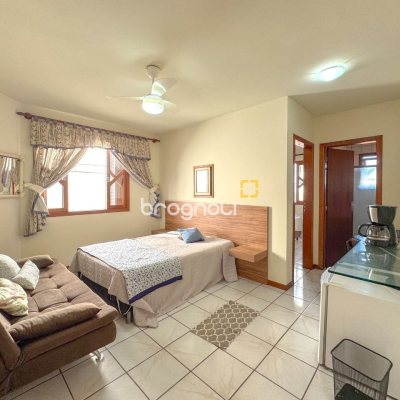 Casa com 551m², 8 quartos (sendo 8 suítes), 6 garagens, no bairro Jurerê Internacional em Florianópolis
