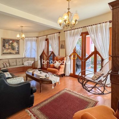 Casa com 551m², 8 quartos (sendo 8 suítes), 6 garagens, no bairro Jurerê Internacional em Florianópolis