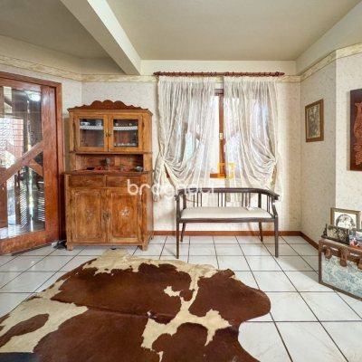 Casa com 551m², 8 quartos (sendo 8 suítes), 6 garagens, no bairro Jurerê Internacional em Florianópolis
