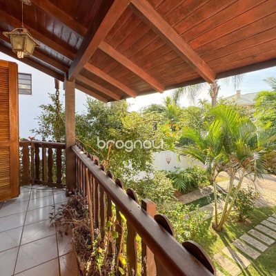 Casa com 551m², 8 quartos (sendo 8 suítes), 6 garagens, no bairro Jurerê Internacional em Florianópolis