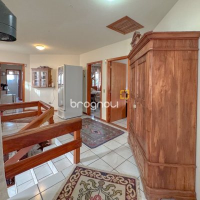 Casa com 551m², 8 quartos (sendo 8 suítes), 6 garagens, no bairro Jurerê Internacional em Florianópolis