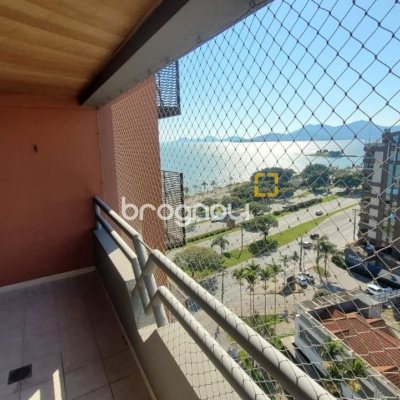 Apartamento com 166m², 4 quartos (sendo 2 suítes), 2 garagens, no bairro Agronômica em Florianópolis