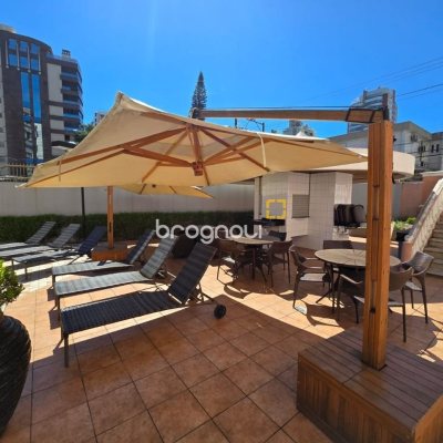 Apartamento com 166m², 4 quartos (sendo 2 suítes), 2 garagens, no bairro Agronômica em Florianópolis