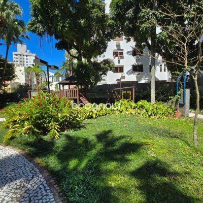 Apartamento com 166m², 4 quartos (sendo 2 suítes), 2 garagens, no bairro Agronômica em Florianópolis