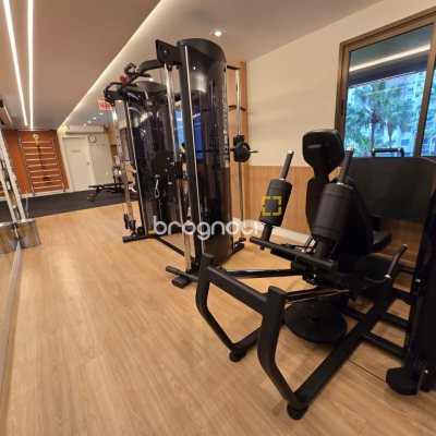 Apartamento com 166m², 4 quartos (sendo 2 suítes), 2 garagens, no bairro Agronômica em Florianópolis