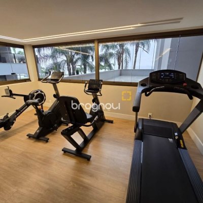Apartamento com 166m², 4 quartos (sendo 2 suítes), 2 garagens, no bairro Agronômica em Florianópolis