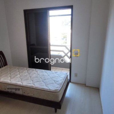 Apartamento com 166m², 4 quartos (sendo 2 suítes), 2 garagens, no bairro Agronômica em Florianópolis
