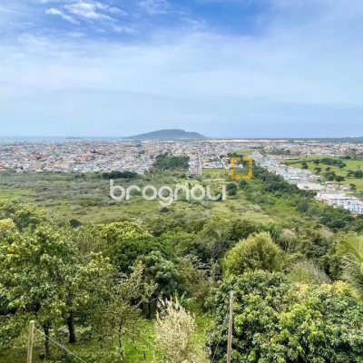 Casa com 458m², 4 quartos, no bairro Vargem do Bom Jesus em Florianópolis