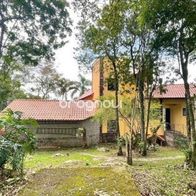 Casa com 458m², 4 quartos, no bairro Vargem do Bom Jesus em Florianópolis