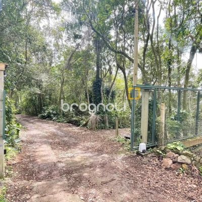 Casa com 458m², 4 quartos, no bairro Vargem do Bom Jesus em Florianópolis