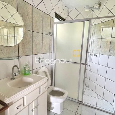 Casa com 458m², 4 quartos, no bairro Vargem do Bom Jesus em Florianópolis