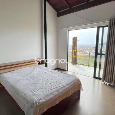 Casa com 458m², 4 quartos, no bairro Vargem do Bom Jesus em Florianópolis