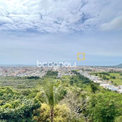 Casa com 458m², 4 quartos, no bairro Vargem do Bom Jesus em Florianópolis