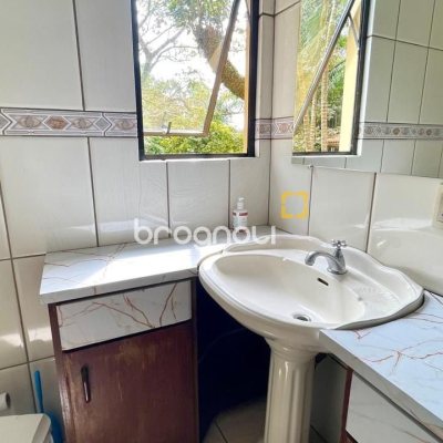 Casa com 458m², 4 quartos, no bairro Vargem do Bom Jesus em Florianópolis