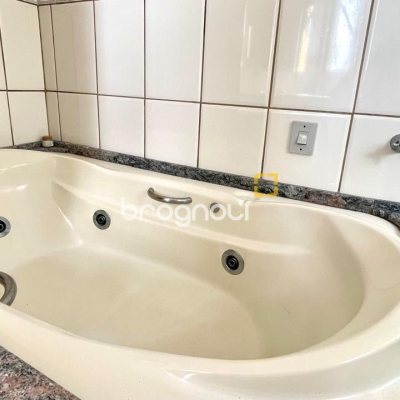 Casa com 458m², 4 quartos, no bairro Vargem do Bom Jesus em Florianópolis