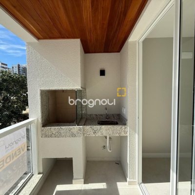 Apartamento com 65m², 2 quartos (sendo 1 suíte), 1 garagem, no bairro Beira Mar Norte em Florianópolis