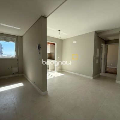 Apartamento com 65m², 2 quartos (sendo 1 suíte), 1 garagem, no bairro Beira Mar Norte em Florianópolis