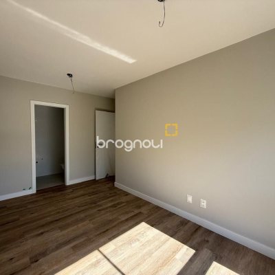 Apartamento com 65m², 2 quartos (sendo 1 suíte), 1 garagem, no bairro Beira Mar Norte em Florianópolis
