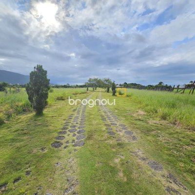Terreno com 6431m², no bairro Campeche em Florianópolis