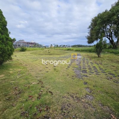 Terreno com 6431m², no bairro Campeche em Florianópolis