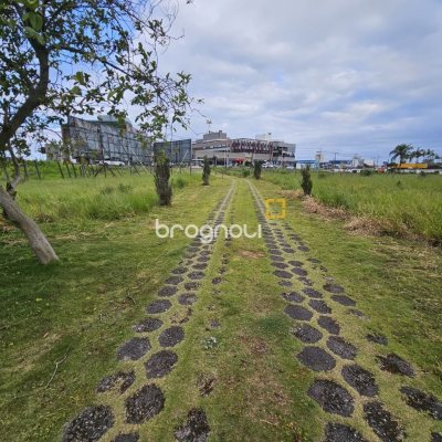 Terreno com 6431m², no bairro Campeche em Florianópolis