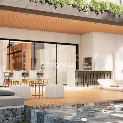 Casa de Condomínio com 301m², 3 quartos (sendo 3 suítes), 4 garagens, no bairro Ingleses em Florianópolis