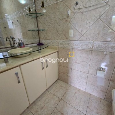 Apartamento com 64m², 2 quartos, 1 garagem, no bairro Kobrasol em São José