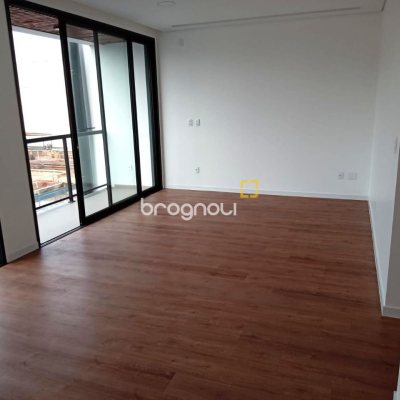Casa de Condomínio com 216m², 3 quartos (sendo 1 suíte), 2 garagens, no bairro Beira Rio em Biguaçu