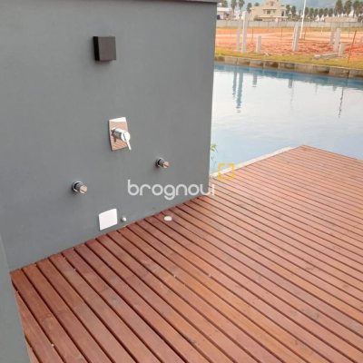 Casa de Condomínio com 216m², 3 quartos (sendo 1 suíte), 2 garagens, no bairro Beira Rio em Biguaçu