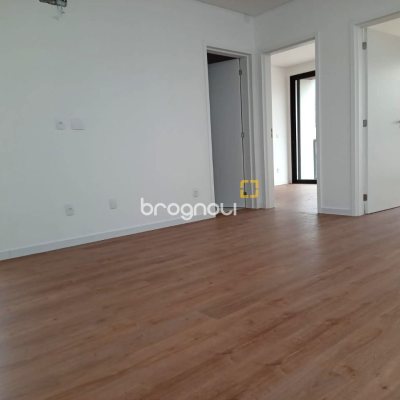 Casa de Condomínio com 216m², 3 quartos (sendo 1 suíte), 2 garagens, no bairro Beira Rio em Biguaçu