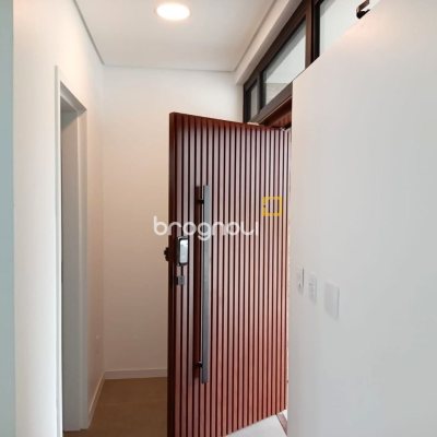 Casa de Condomínio com 216m², 3 quartos (sendo 1 suíte), 2 garagens, no bairro Beira Rio em Biguaçu