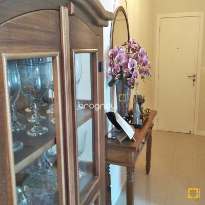 Apartamento com 92m², 3 quartos (sendo 1 suíte), 1 garagem, no bairro Barreiros em São José