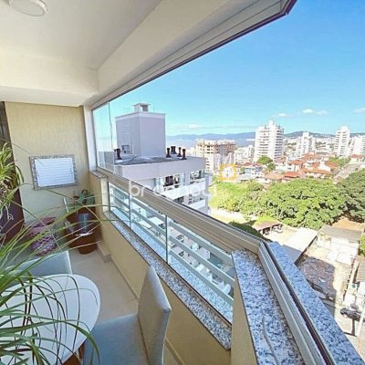 Apartamento com 92m², 3 quartos (sendo 1 suíte), 1 garagem, no bairro Barreiros em São José
