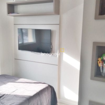 Apartamento com 92m², 3 quartos (sendo 1 suíte), 1 garagem, no bairro Barreiros em São José