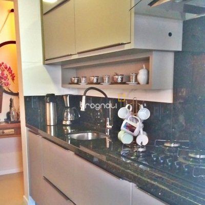 Apartamento com 92m², 3 quartos (sendo 1 suíte), 1 garagem, no bairro Barreiros em São José