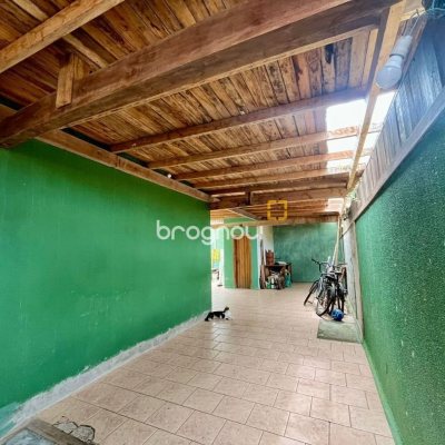 Casa com 220m², 6 quartos (sendo 1 suíte), 3 garagens, no bairro Rio Tavares em Florianópolis